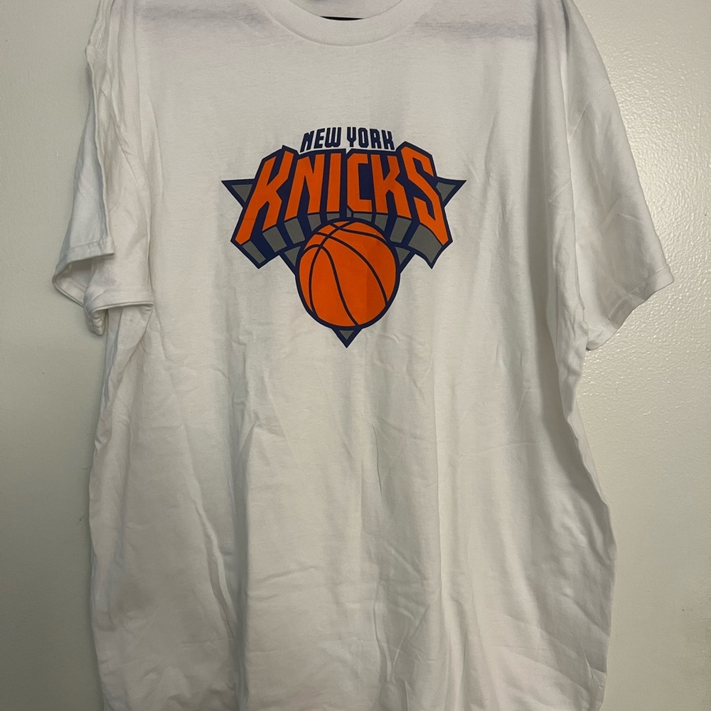 New York Knicks White T-Shirt